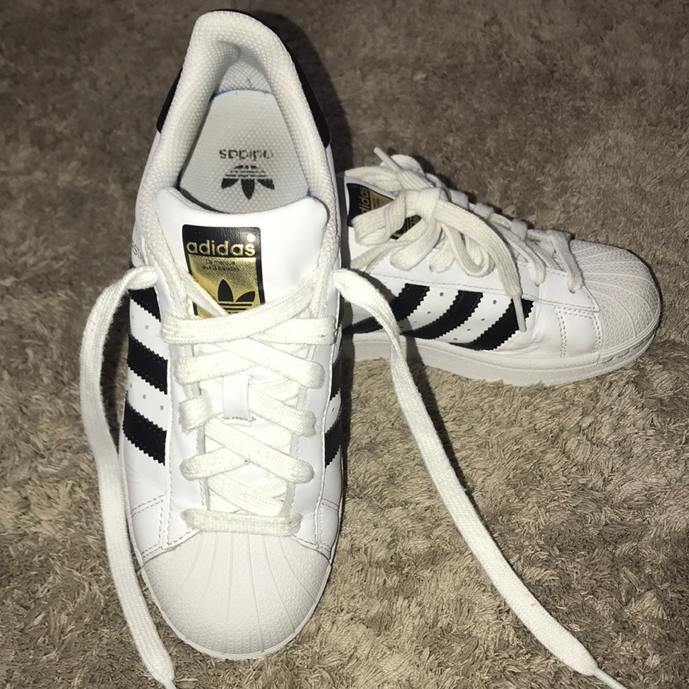 Adidias